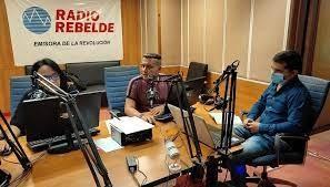 Haciendo radio Radio Rebelde