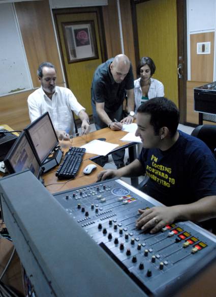 Jóvenes radialistas