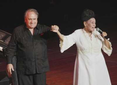 Fernandez y Omara Portuondo