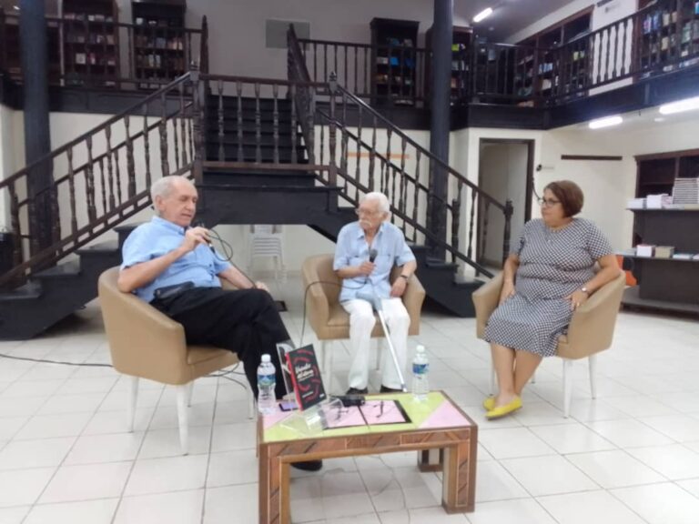 Presentación del libro Vericuetos del idioma