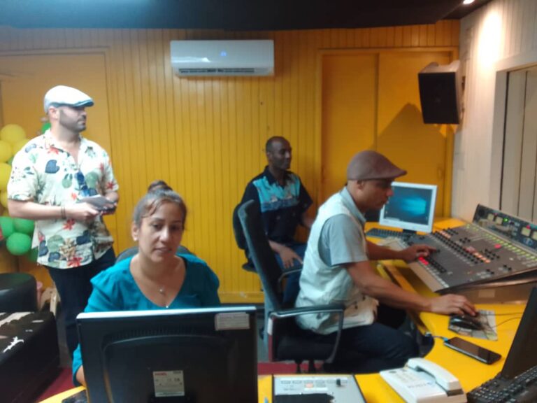 Colectivo Radio Taino