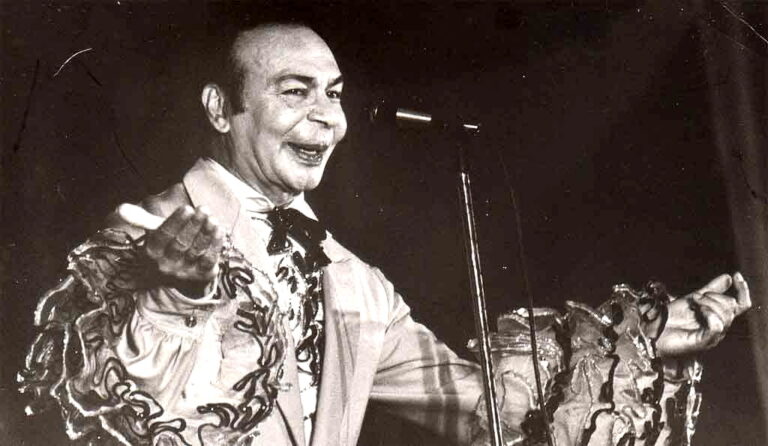 Luis Carbonell
